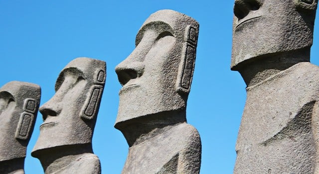 モアイ像の写真